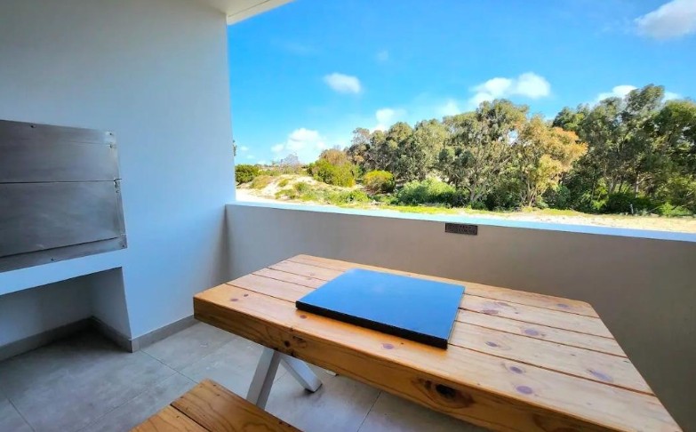 2 Bedroom Property for Sale in Summerstrand Eastern Cape